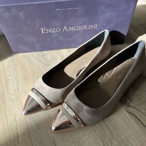 NWT! Enzo Angiolini Eacaulin Suede Beige/Nude Pointed Flats Size 8